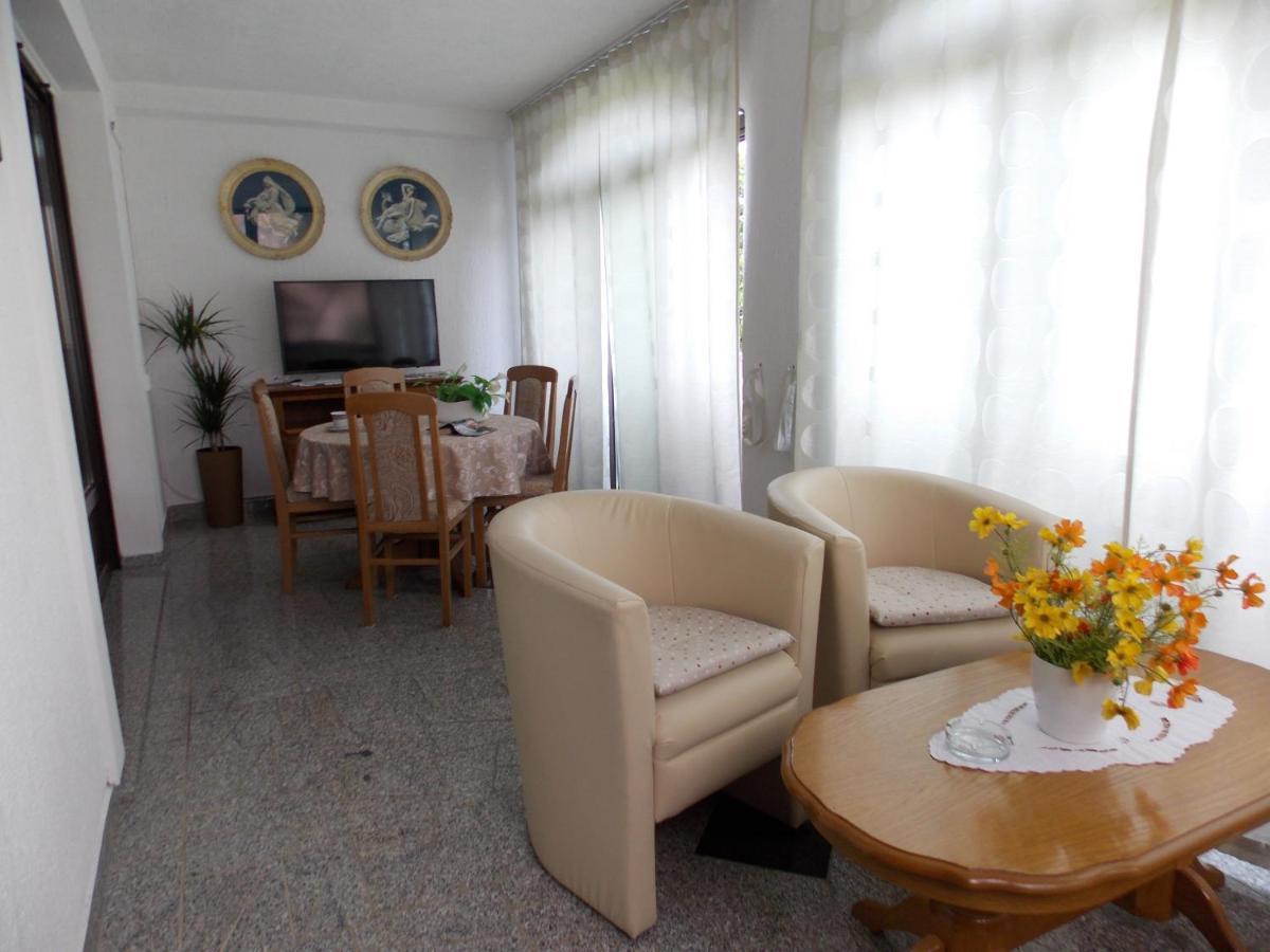 Apartments Cutic Malinska Ngoại thất bức ảnh