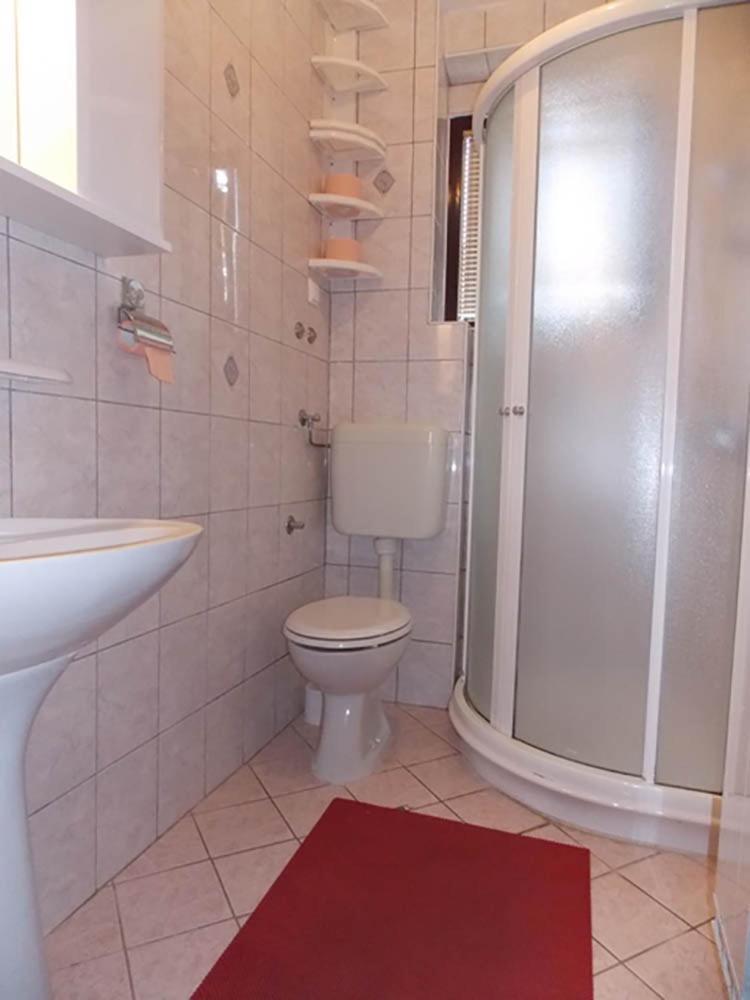 Apartments Cutic Malinska Ngoại thất bức ảnh